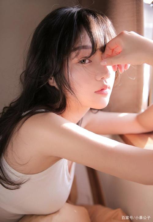 美女老师和的相关介绍