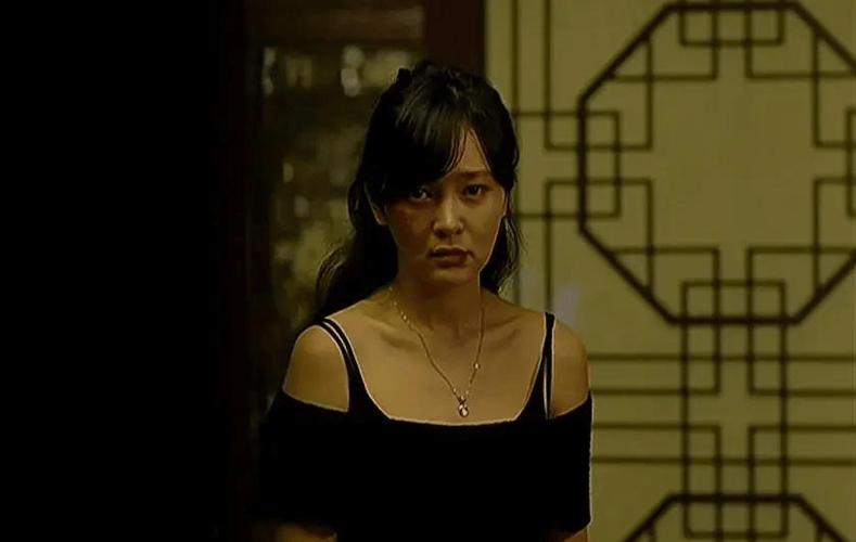 美女老师让我操她的相关介绍