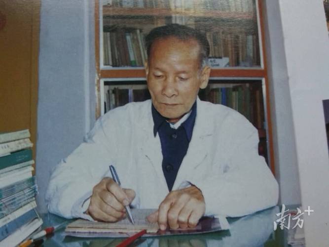 欧美人妻在线播放的相关介绍