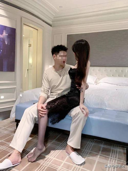 按摩三p人妻露脸视频的相关介绍