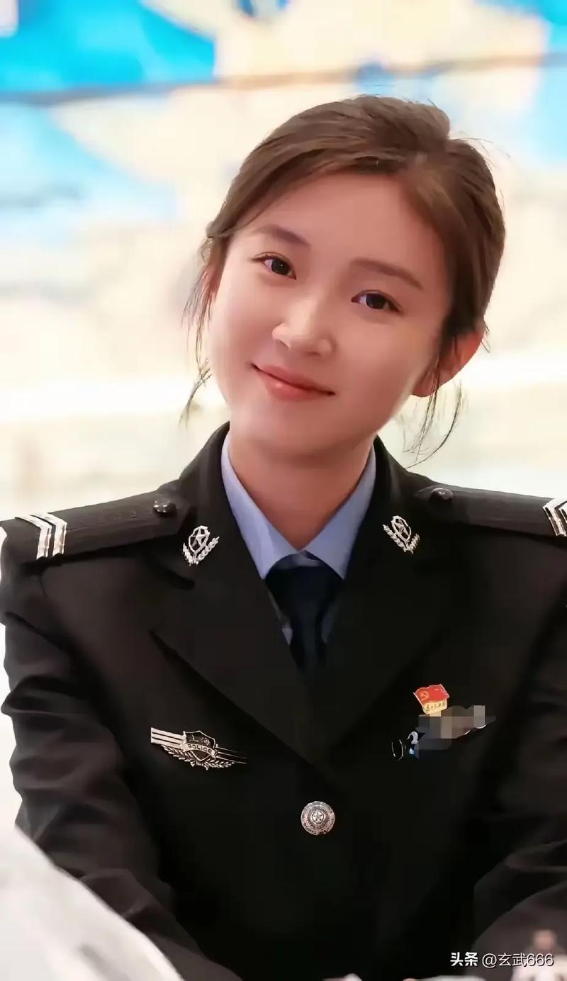 美女扒开狂揉的相关介绍