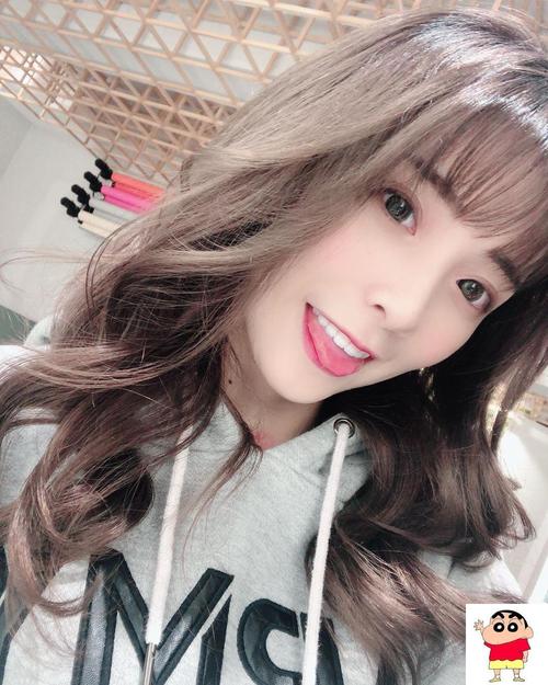 张嘉倪大尺度写真的相关介绍