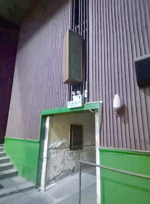 老师学生啪啪啪小说的相关介绍