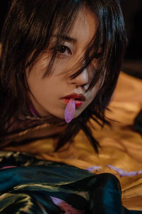 色熟女悠悠的相关介绍