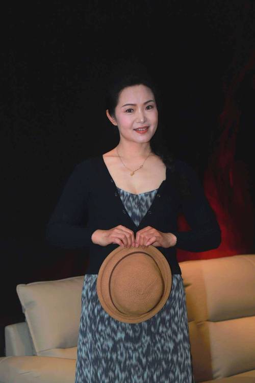 免费的熟女黄色2级片的相关介绍