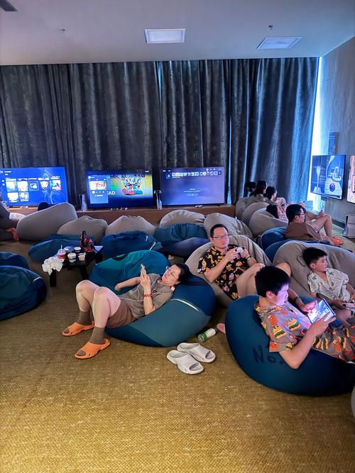 丰满少妇av一区二区三区的相关介绍