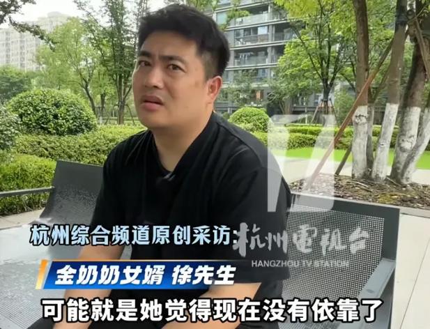 女性分泌物多发黄有异味什么情况的相关介绍