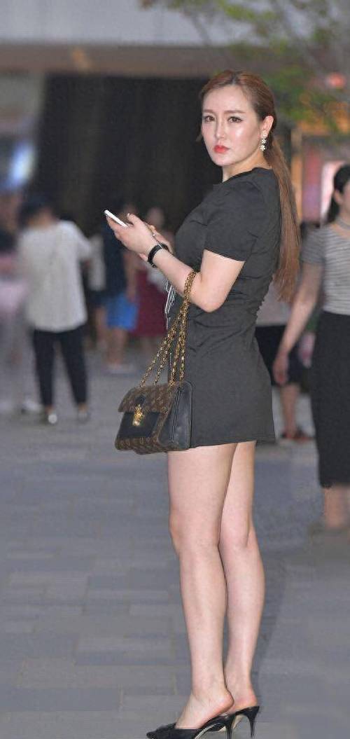 欧美少妇一级淫片的相关介绍