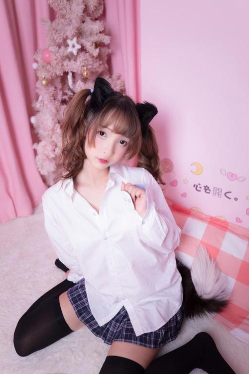 人妻的逼的相关介绍