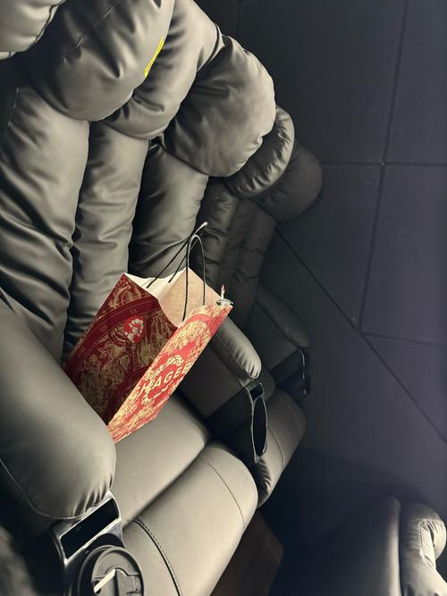 狂操美女老师的相关介绍