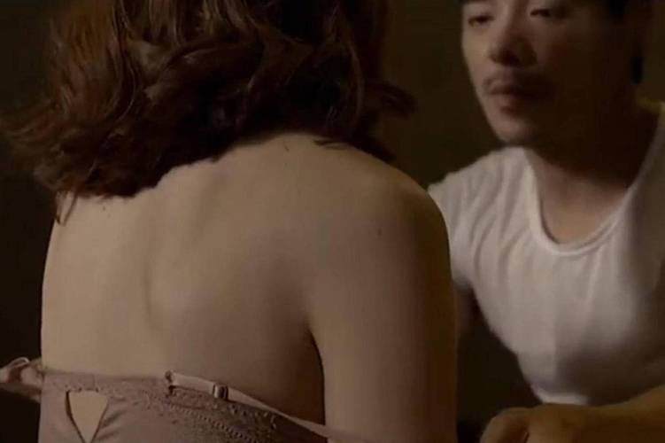少妇对白av的相关介绍