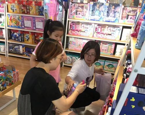 欧美诱惑人妻另类综合的相关介绍