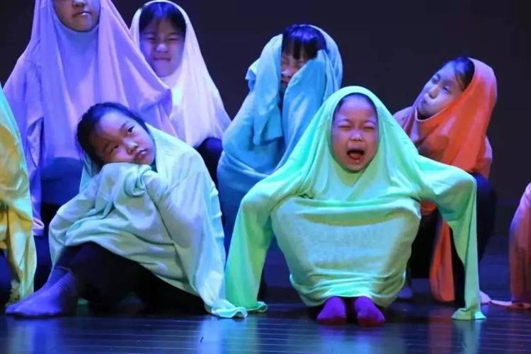 非常骚的少妇av的相关介绍