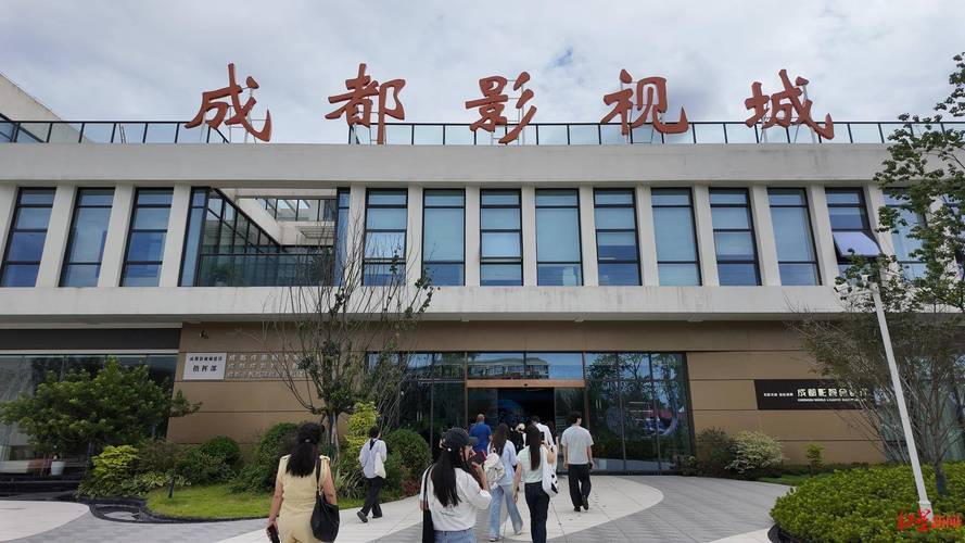 18岁以下看的毛毛片的相关介绍