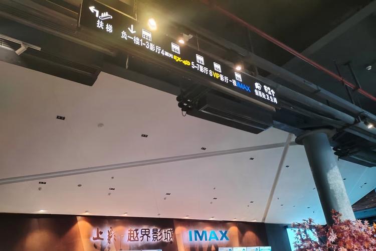 少妇 av 双飞的相关介绍