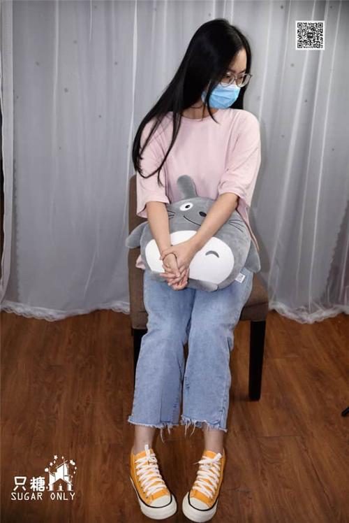 操我的美女老师的相关介绍