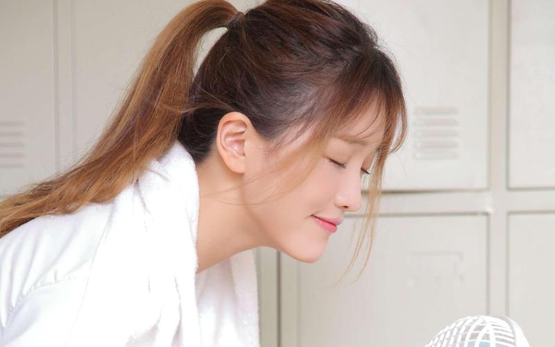 欧美熟妇bbbbxxxx的相关介绍