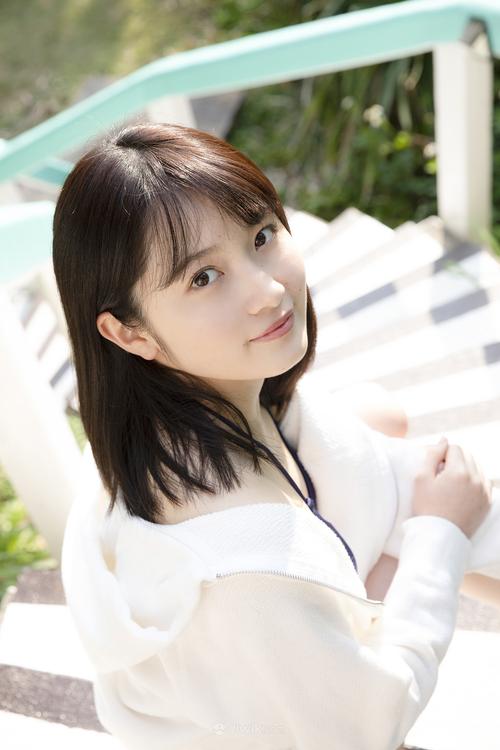 午夜精品美女久久久久av福利的相关介绍